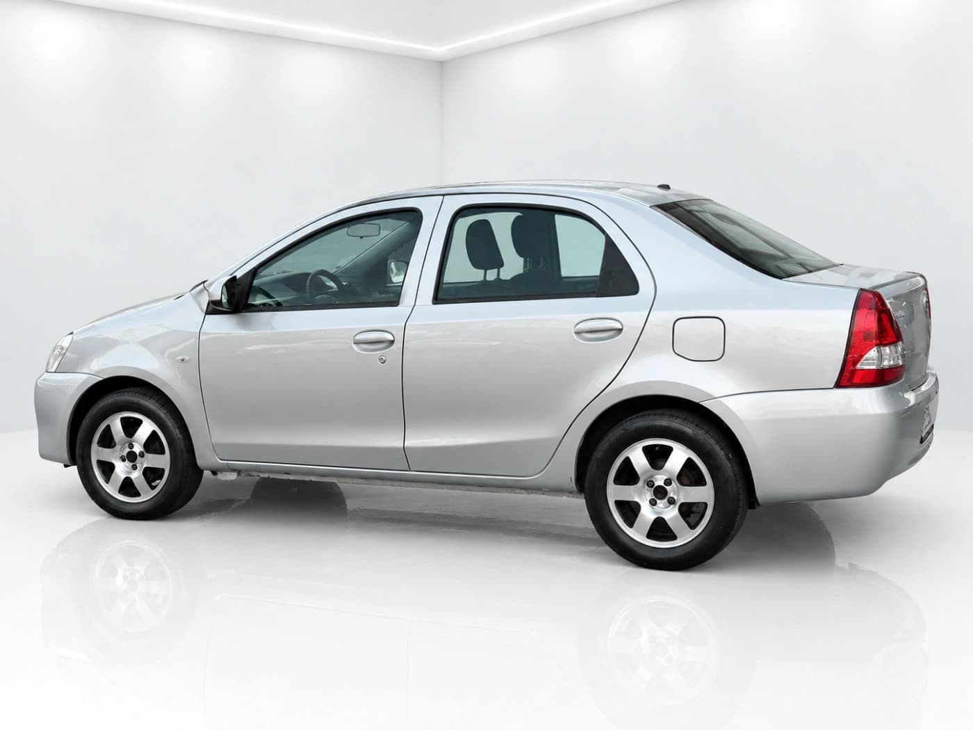 TOYOTA ETIOS XLS - Foto 3 de 7